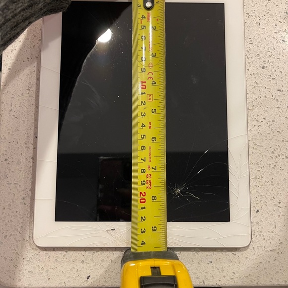 Danier Leather Black Ipad Carrier - Picture 4 of 7